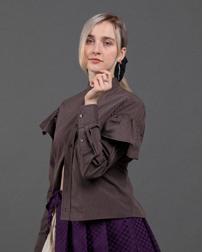 Hnedá prúžkovaná korzetová košeľa
