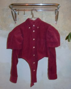 Vínová manchestrová renesančná košeľa