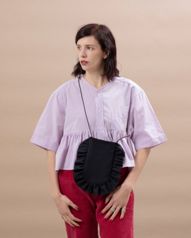 Čierna crossbody taštička
