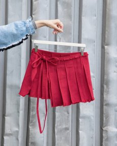 Červená pol-sukňa