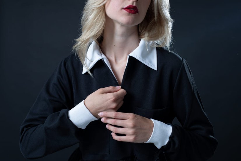 Čierny 70s dres
