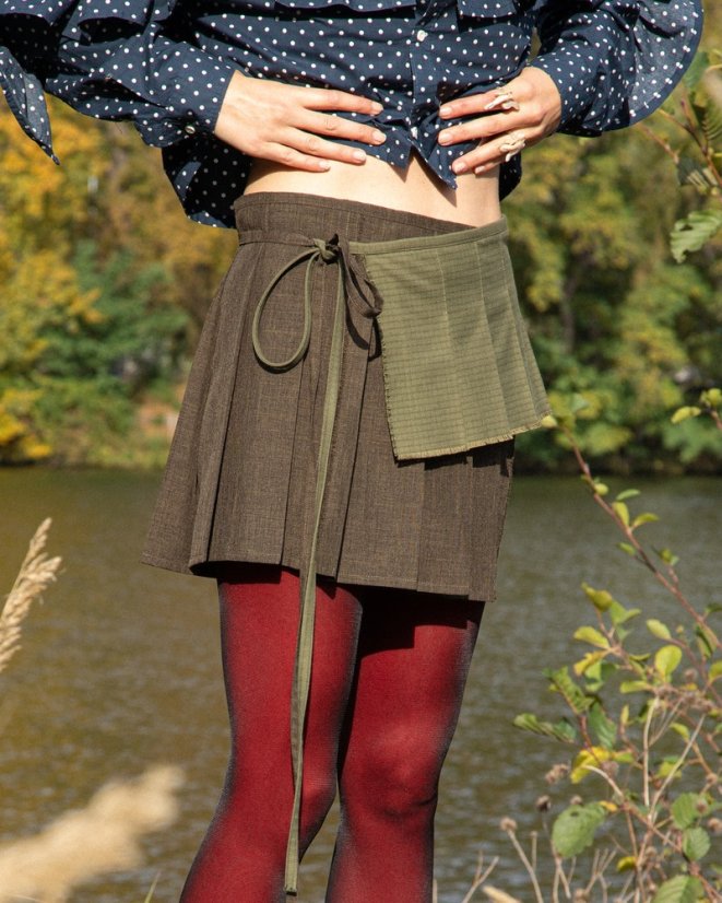 Zelená zavinovacia sukňa