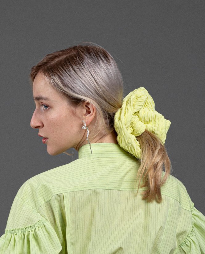 Limetková scrunchie gumička