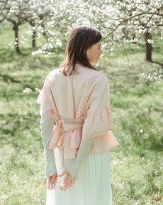 Ružová asymetrická maxi volánová košeľa