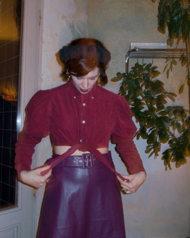 Vínová manchestrová renesančná košeľa