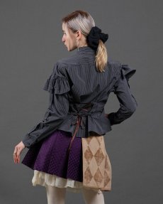 Čierna prúžkovaná korzetová košeľa