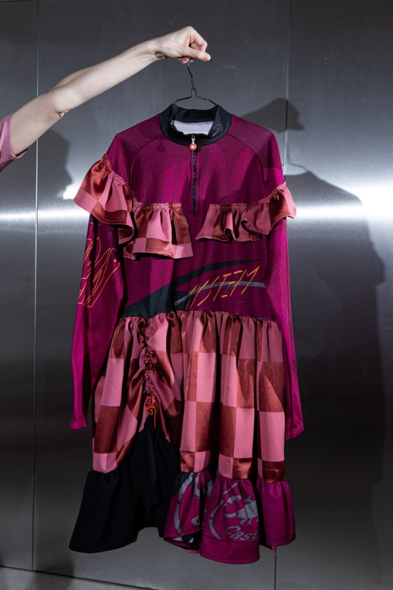 Ružové šachovnicové dresové šaty