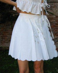 Biela obrusová pol-sukňa