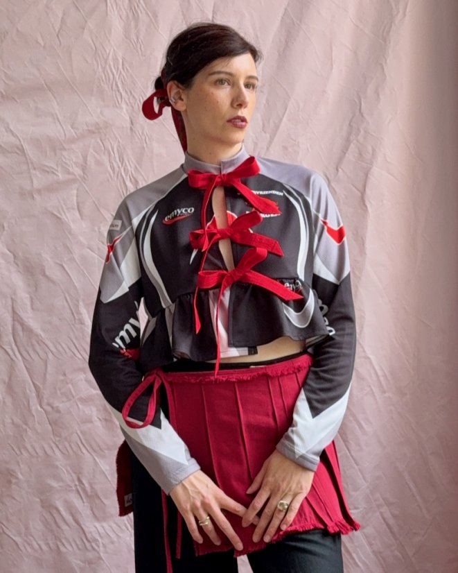 Sivý dres s mašľami