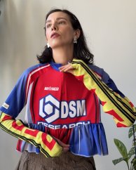 Červeno-modrý dres