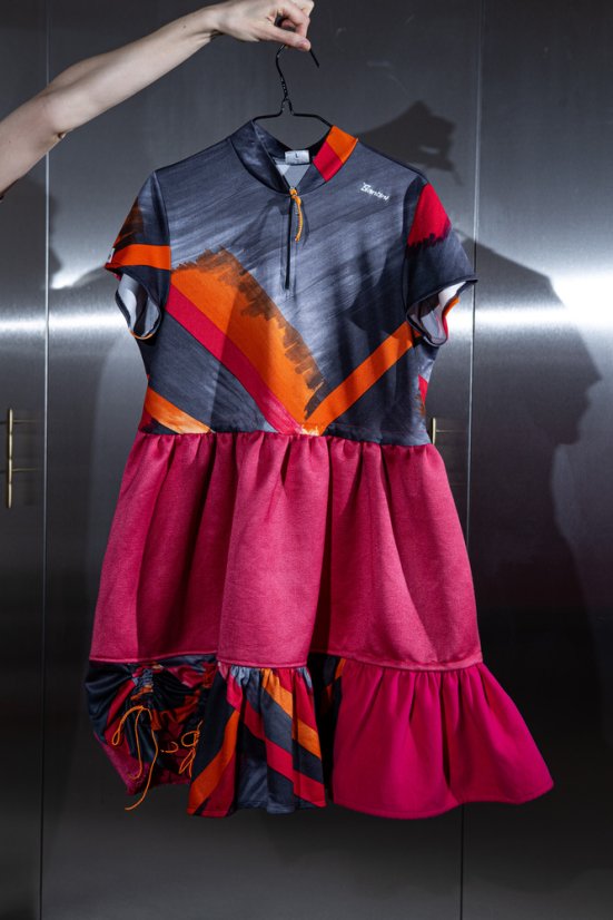 Hot pink dresové šaty