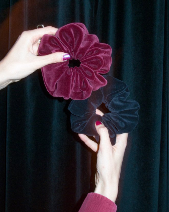 Sada 2 zamatových matných scrunchie gumičiek