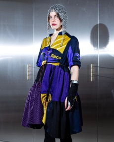 Fialové dresové šaty