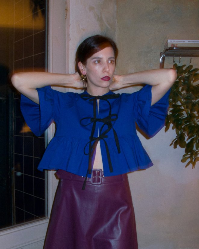 Kráľovská modrá košeľa s mašľami