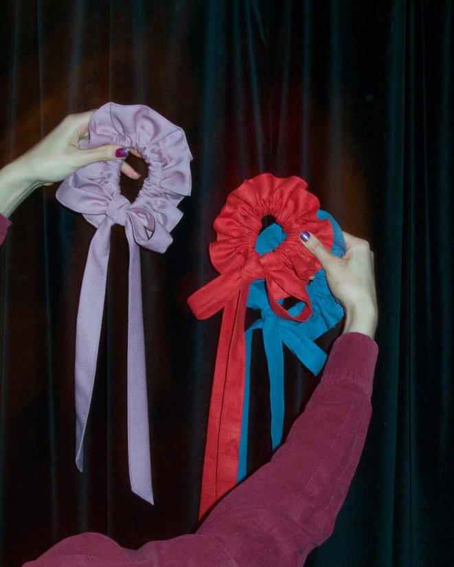 Ružová mašľa na drdol