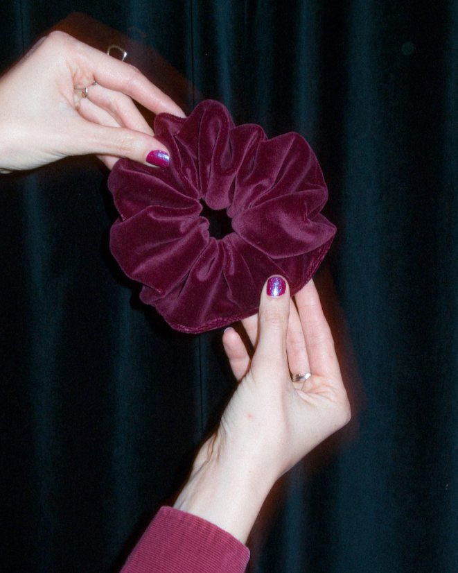 Sada 2 zamatových matných scrunchie gumičiek