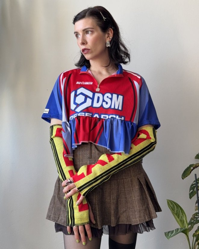 Červeno-modrý dres