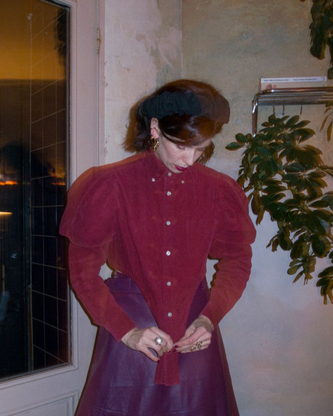 Vínová manchestrová renesančná košeľa