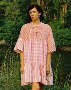 Široké vzorované babydoll šaty