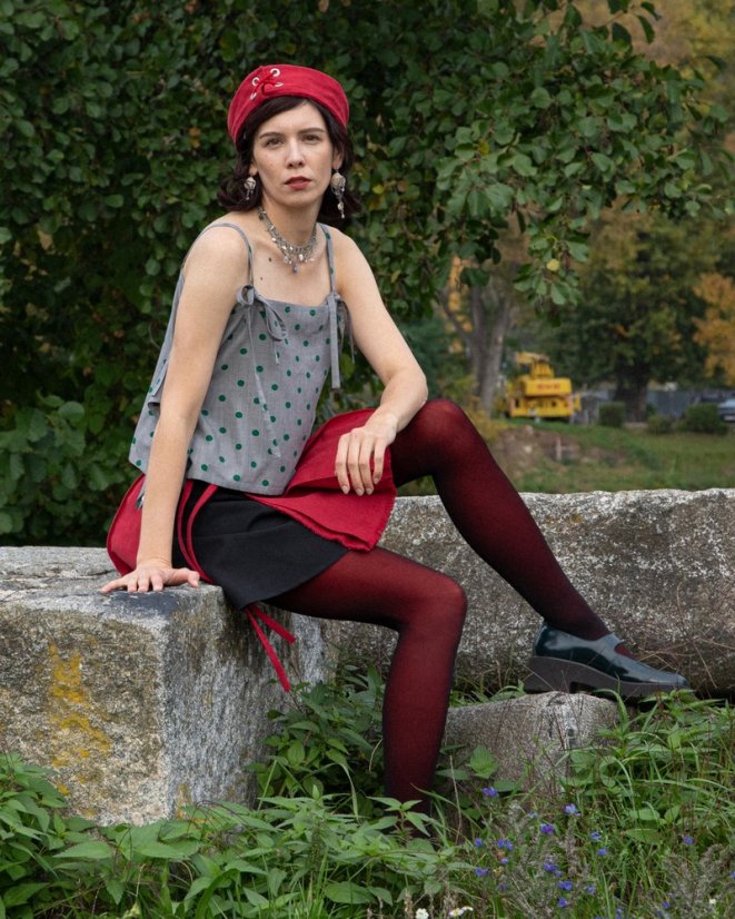 Bodkovaný top na ramienka