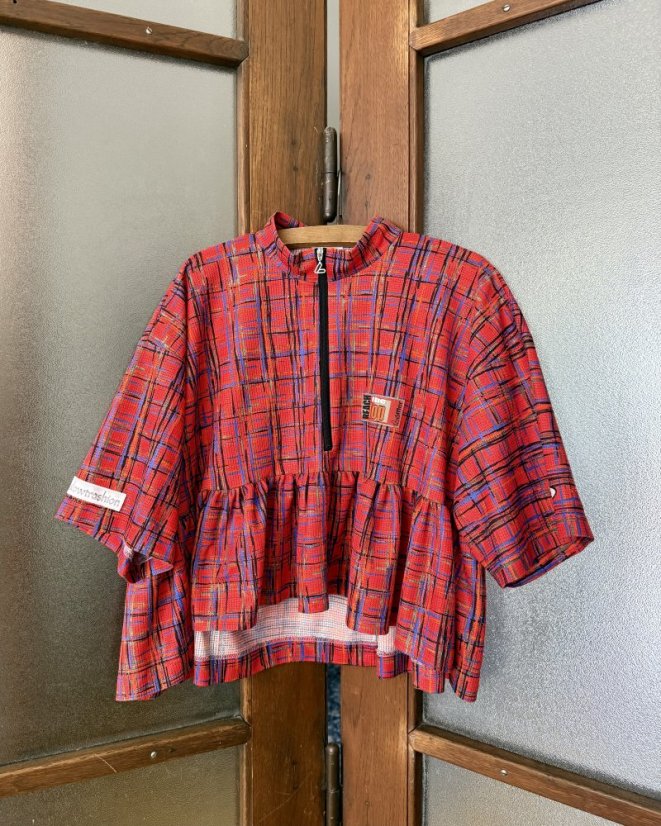 Červený kockovaný dres
