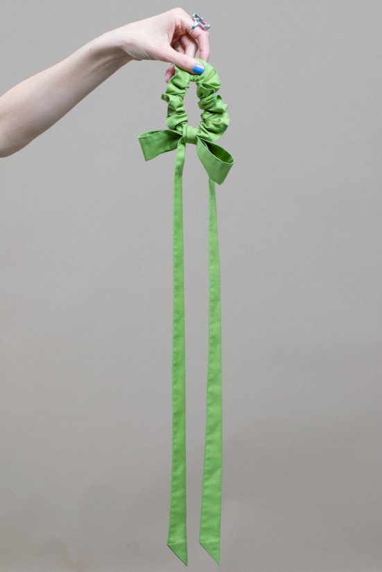 Zelená scrunchie mašľa