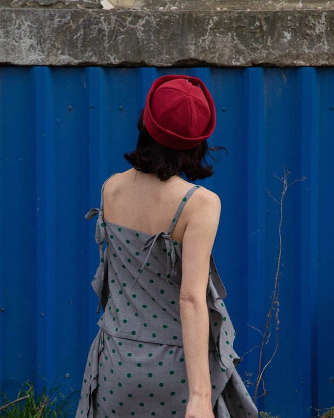 Bodkovaný top na ramienka