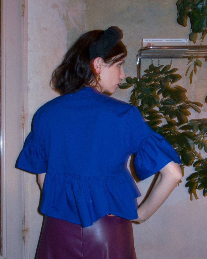 Kráľovská modrá košeľa s mašľami